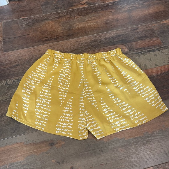 Yellow Polka Dot Shorts - Picture 2 of 2